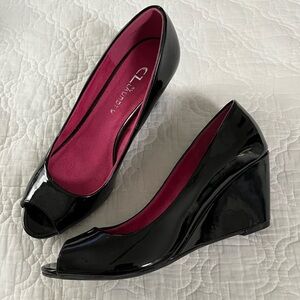 CL by Laundry Glossy Black Wedge Peep Toe Shoes 8